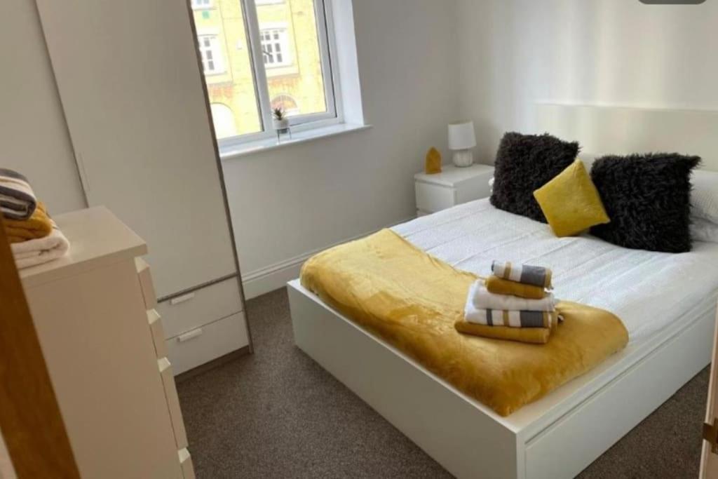 Hu1 Stylish Cozy Central Apartment Wifi H3 Кингстън ъпон Хъл Екстериор снимка